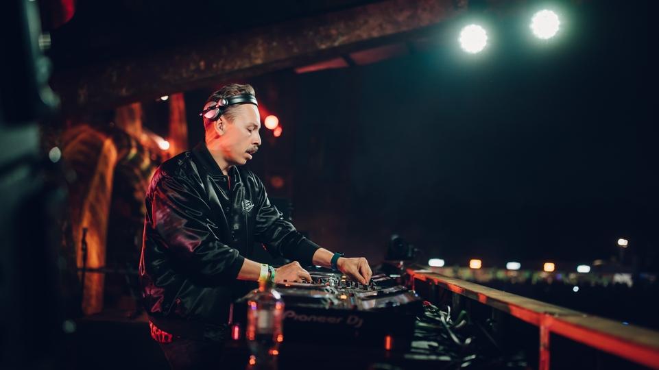 Decoding the Rhythm: Insider Secrets of Miami’s Finest DJ